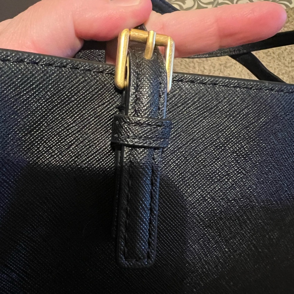Tory Burch Black Tote Bag Like Brand New, Saffiano Leather w/crossbody strap - Picture 9 of 12